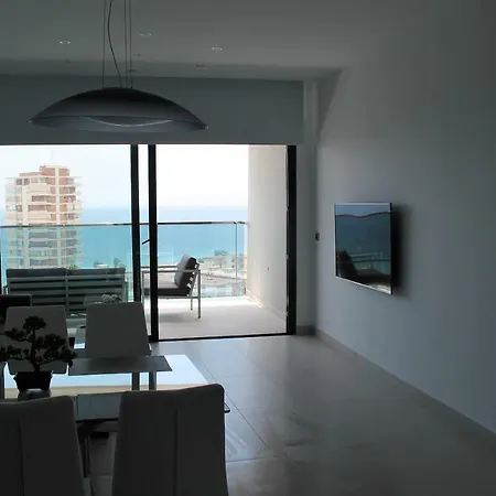 아파트 Sunset Drive Sea Views